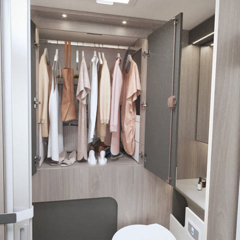 Kon-Tiki 740 wardrobe