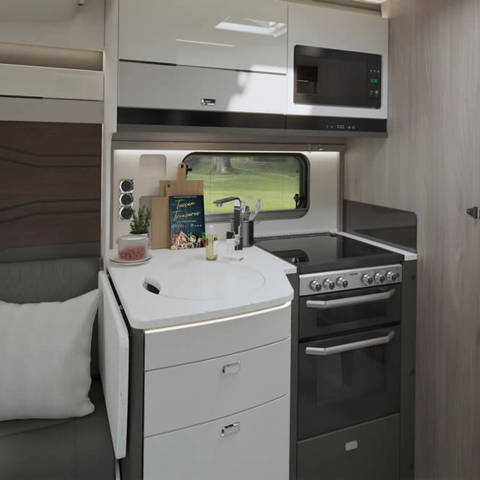 Kon-Tiki 740 kitchen
