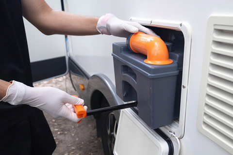 Beginners caravanning: emptying a touring caravan toilet