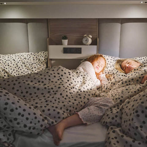 Voyager 584 (bedroom)