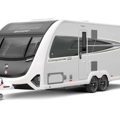2026 Conqueror Grande 650L Front 3Q