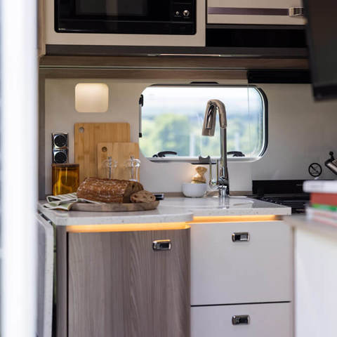 Conqueror 645 Kitchen