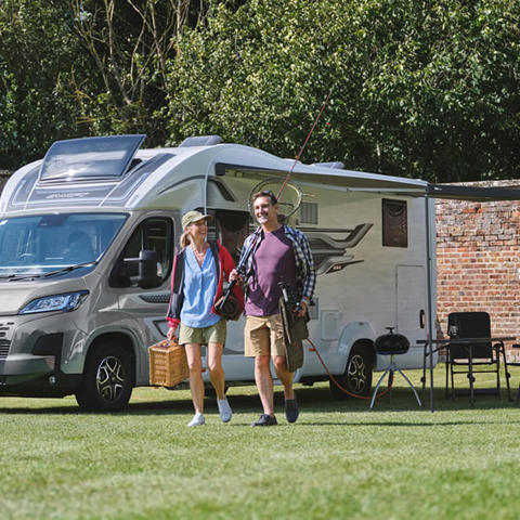 Escape 684 (with awning)