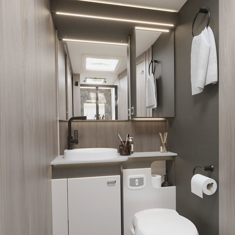 2026 Kontiki 784 Washroom