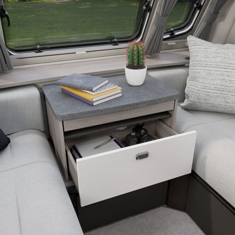2026 Challenger 560 Front Chest