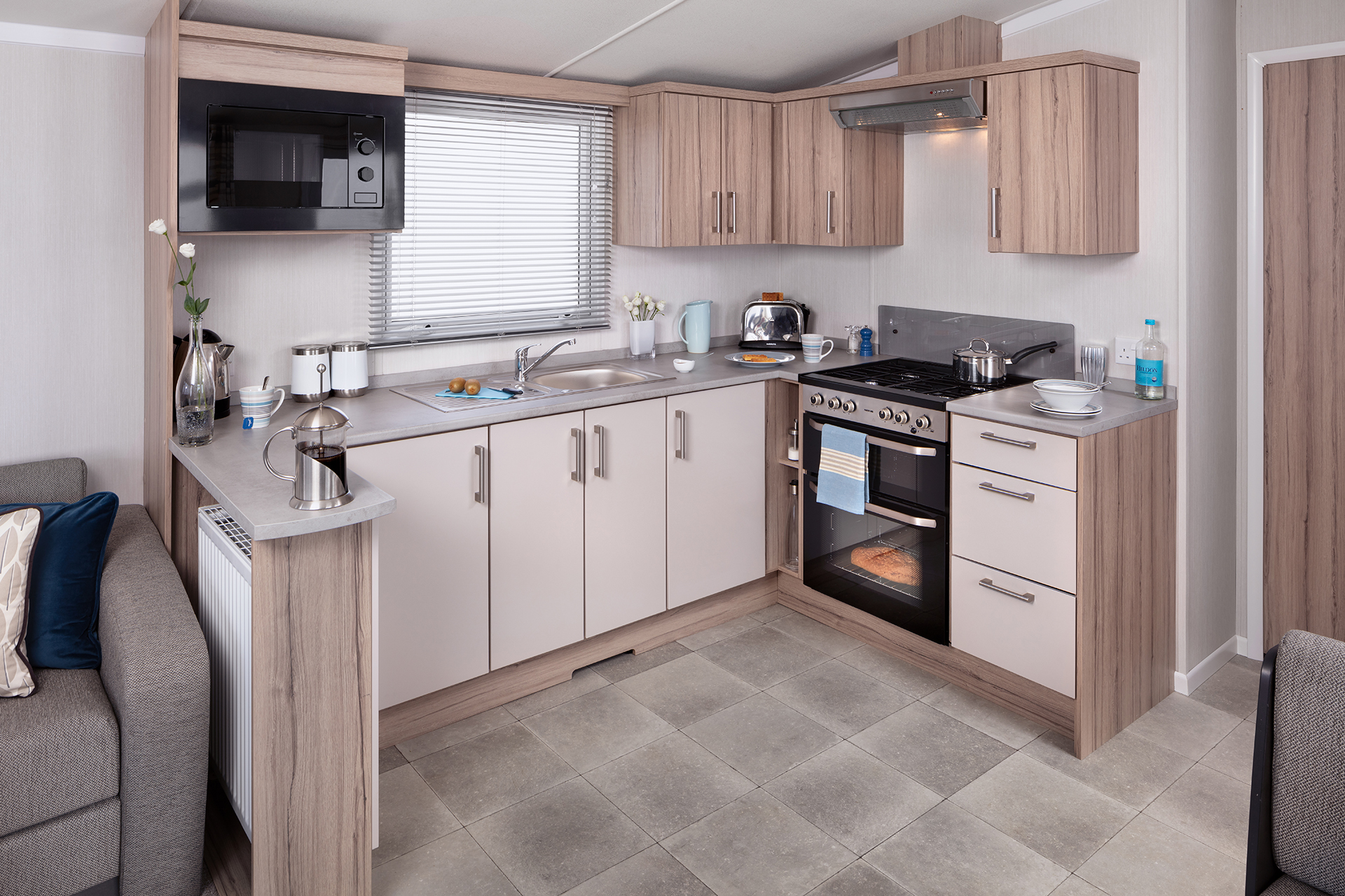 Loire 35 x 12 2B Kitchen