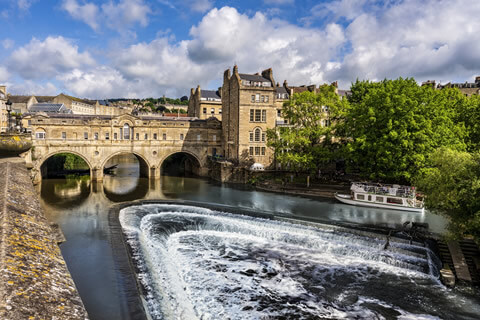 Pulteney Bridge from the Parade Gardens in Bath