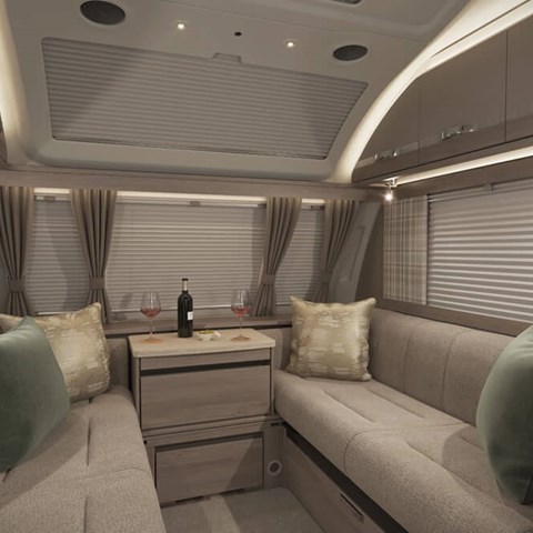 Challenger SE 580 Front Lounge Night Time