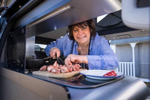 Rachael Green cooking