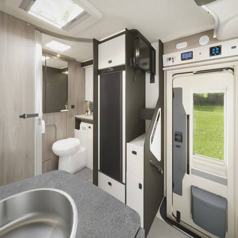 Voyager 540 fridge